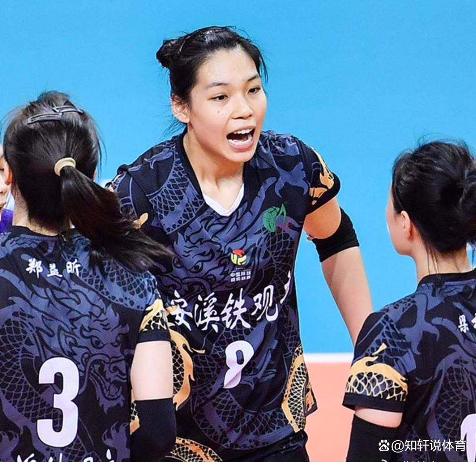 中国女排在比赛中受伤退赛，苏炳添主帅表示担忧
